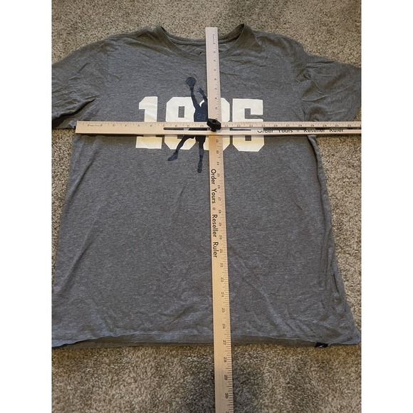 Michael Jordan 1985 Shirt Men’s Size Large Grey Authentic Air Jordan - Picture 2 of 8